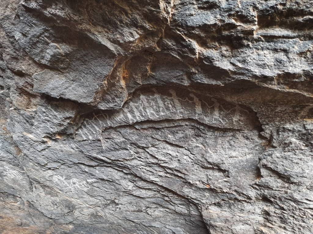 சிறிதும் பெரிதுமான ஒரு&nbsp;தொடக்கம்