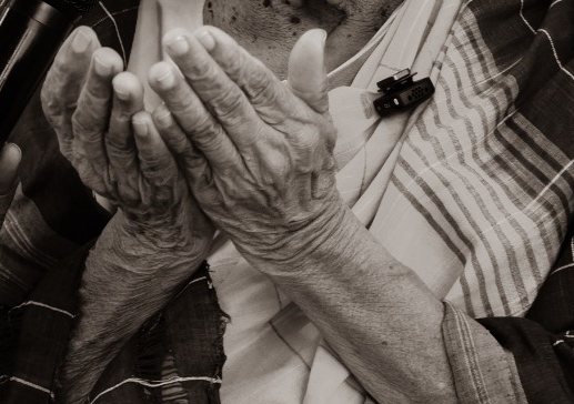 வலு ஒழிந்த கைகளெனக்கு